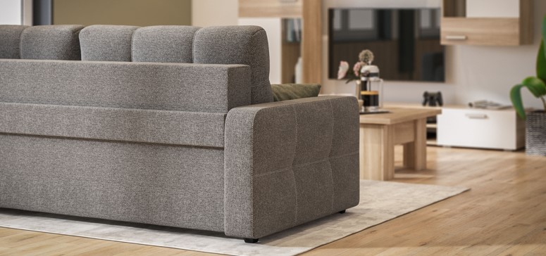 Приспинная планка обеспечивает жесткость конструкции и защиту стены от загрязнений и истирания.