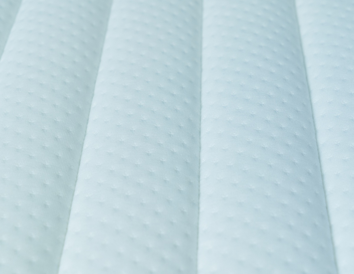 Трикотаж Air - за счет высокой воздухопроницаемости, способствует созданию оптимального микроклимата для сна.