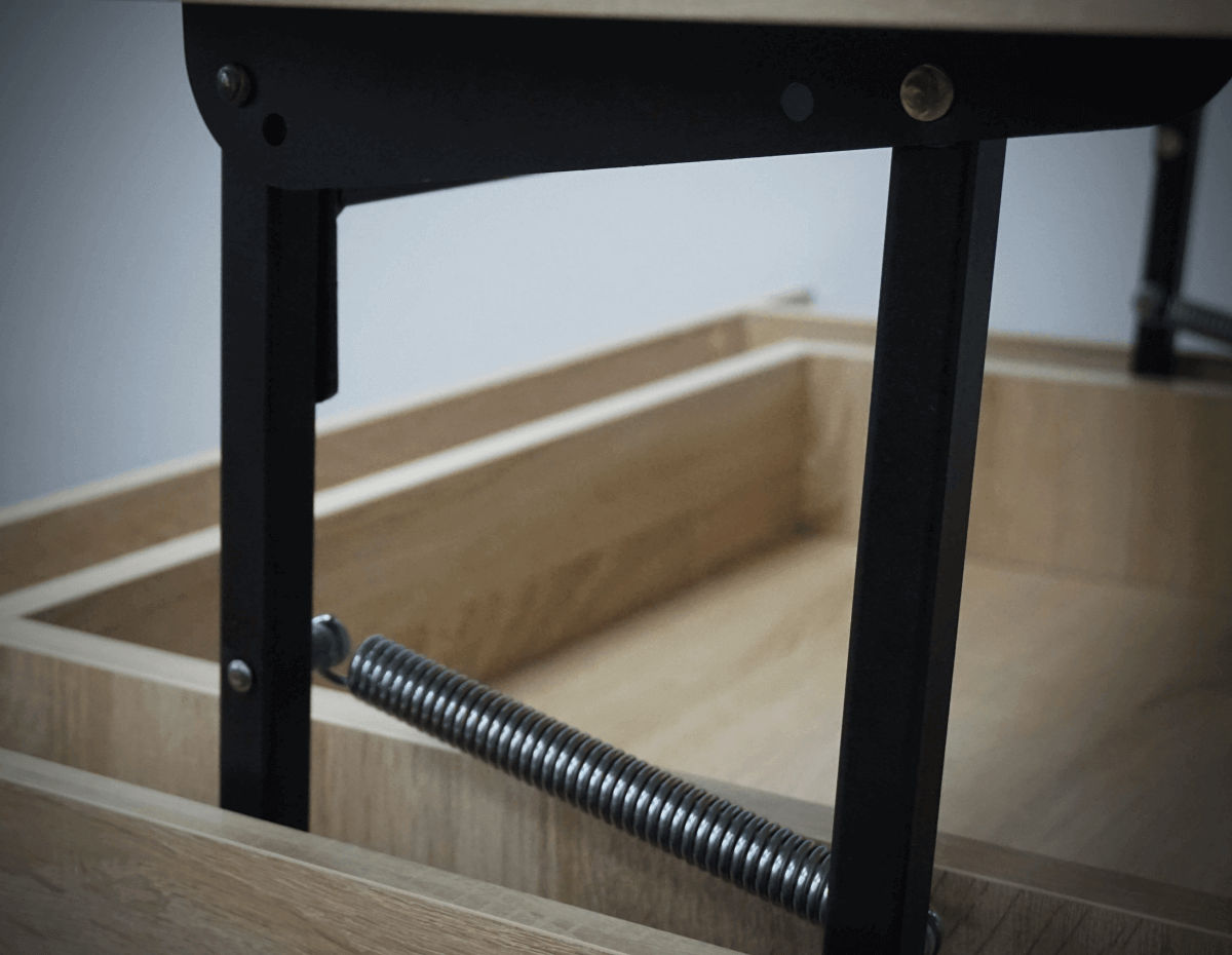 Долговечность и комфорт: стальной механизм с плавным ходом.