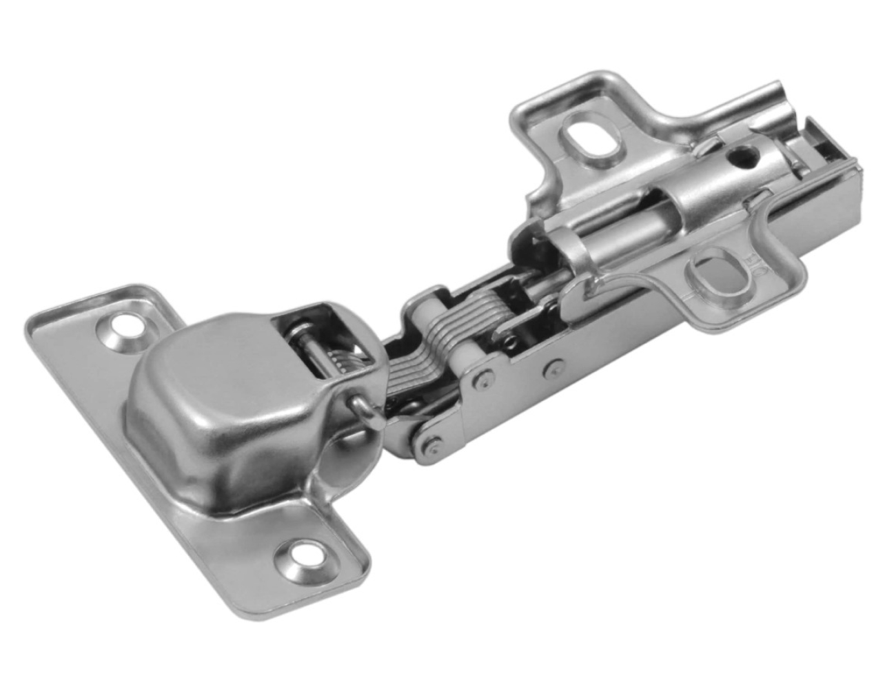 Петли с интегрированными доводчиками закрывают двери мягко и бесшумно, без люфта и ударов, сохраняя точную геометрию створок год за годом.