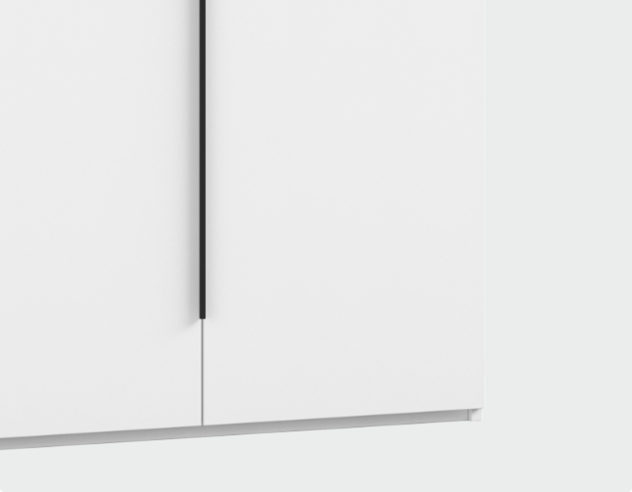 Удлинённые металлические профили подчёркивают современный характер мебели — акцент, актуальный от минимализма до неоклассики.